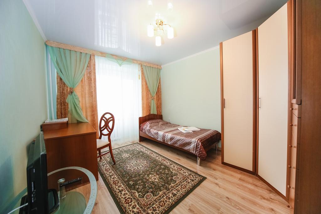 Sary Arka Hotel Pavlodar Buitenkant foto
