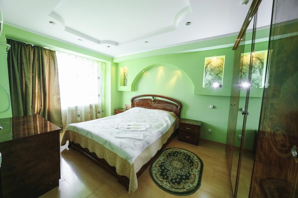 Sary Arka Hotel Pavlodar Buitenkant foto