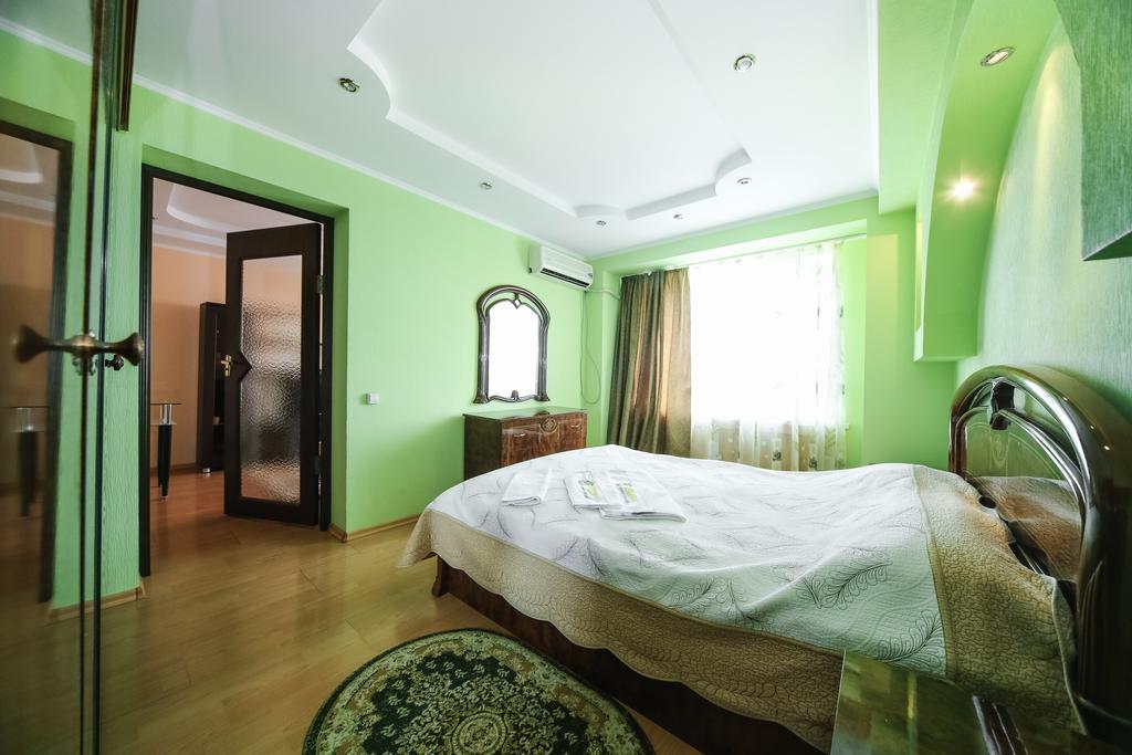 Sary Arka Hotel Pavlodar Buitenkant foto