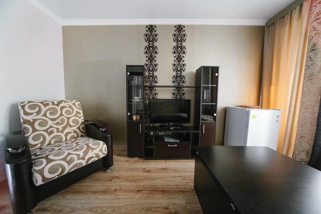 Sary Arka Hotel Pavlodar Buitenkant foto