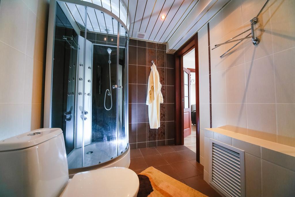 Sary Arka Hotel Pavlodar Buitenkant foto