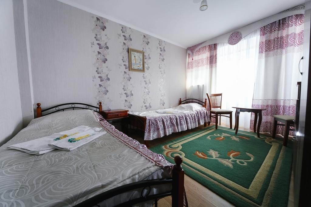 Sary Arka Hotel Pavlodar Buitenkant foto