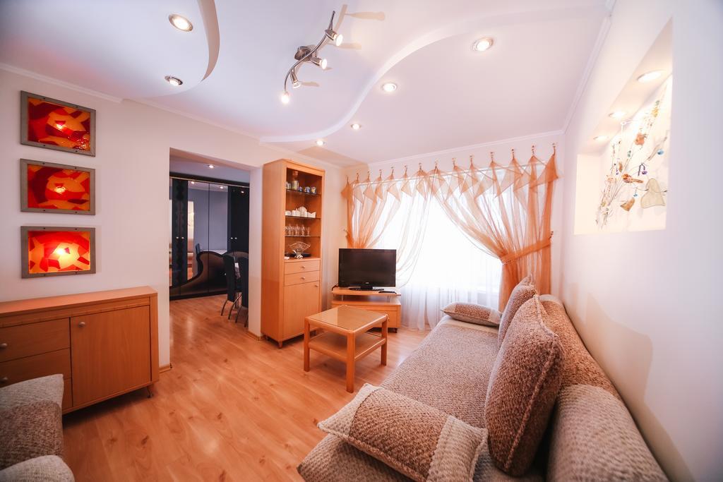 Sary Arka Hotel Pavlodar Buitenkant foto
