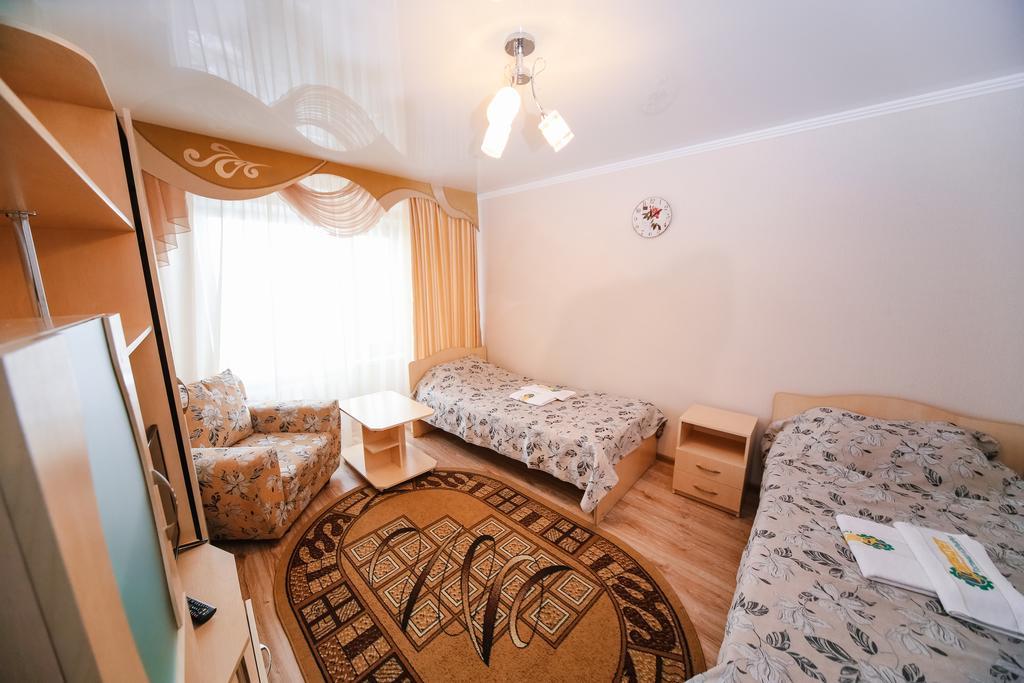 Sary Arka Hotel Pavlodar Buitenkant foto