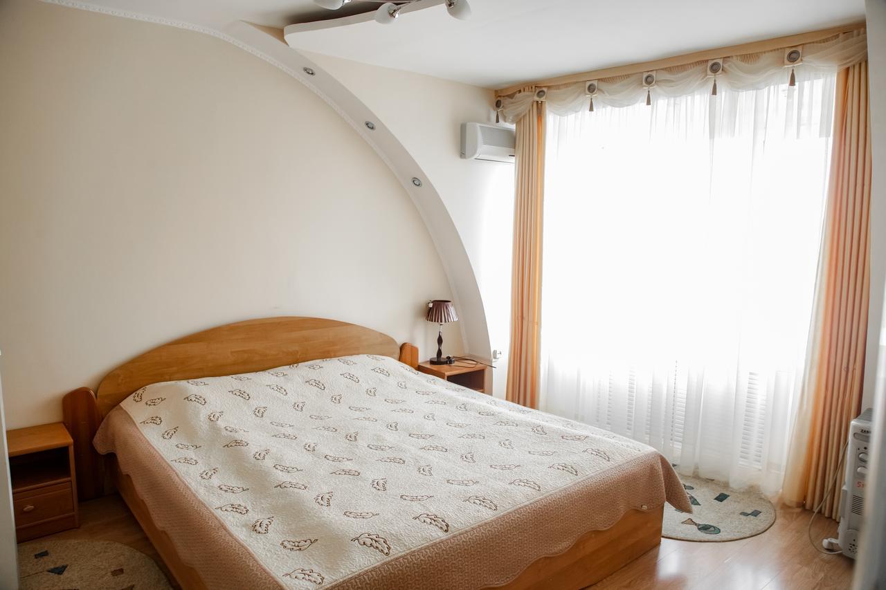 Sary Arka Hotel Pavlodar Buitenkant foto