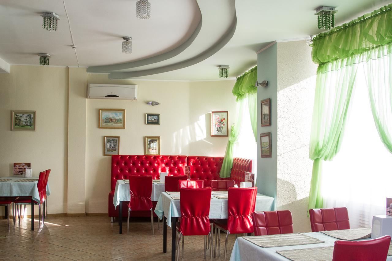 Sary Arka Hotel Pavlodar Buitenkant foto